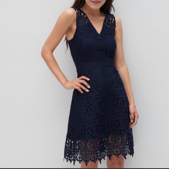 Banana republic navy blue lace style dress. - Picture 1 of 7